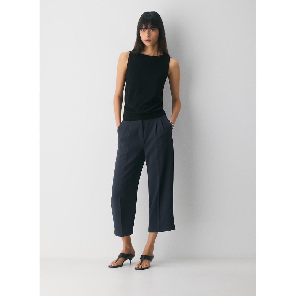 Aritzia Wilfred Effortless Cropped Pant Black High Rise Crepette Size 16 NWT